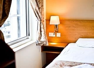 Kings Cross Inn Hotel