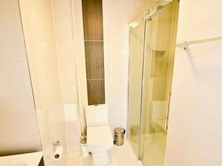 Kings Cross Inn Hotel - Photo 11