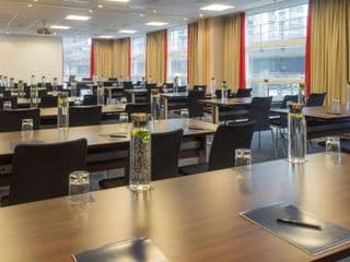 Hilton London Canary Wharf - Photo 13