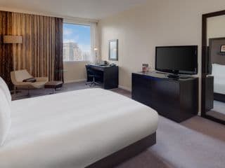 Hilton London Canary Wharf - Photo 6