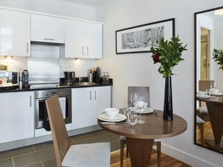 Cheval Harrington Court at South Kensington - Photo 15