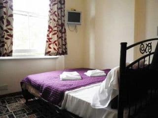 Hyde Park Court Hotel - Photo 5