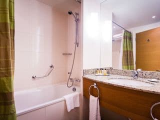 London Marriott Hotel Canary Wharf - Photo 9