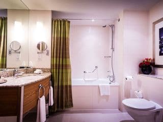 London Marriott Hotel Canary Wharf - Photo 10