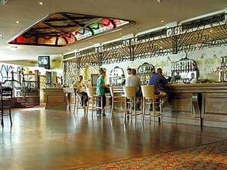 Britannia International Hotel Canary Wharf - Photo 13