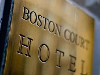 OYO Boston Court Hotel - Photo 13