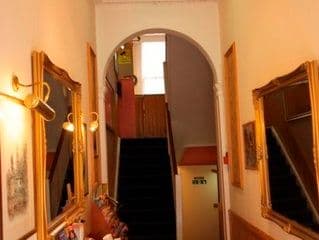 OYO Boston Court Hotel - Photo 15