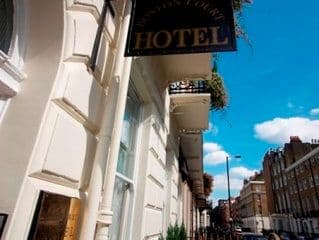 OYO Boston Court Hotel - Photo 20
