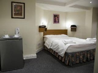 Bridge Park Hotel - Photo 6