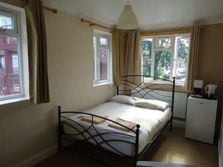 Hour Glass Hotel - Photo 4