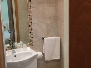 Lancaster Court Hotel - Photo 13
