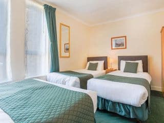 London Town Hotel - Photo 11