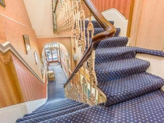 London Town Hotel - Photo 13