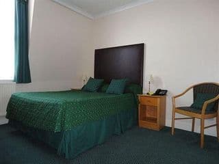 London Town Hotel - Photo 14