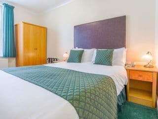 London Town Hotel - Photo 7