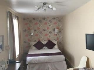 George Hotel