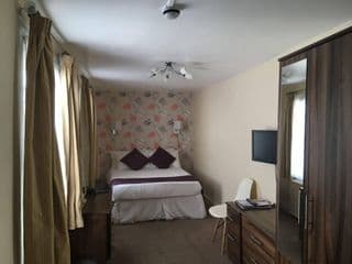 George Hotel - Photo 2