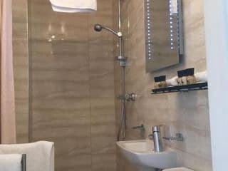George Hotel - Photo 11