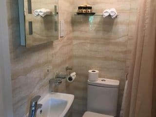 George Hotel - Photo 12