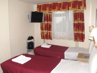 Chiswick Lodge Hotel - Photo 4