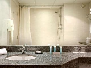 Hilton London Euston - Photo 9