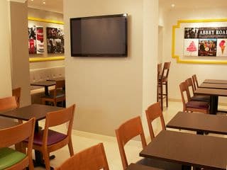 Comfort Inn Victoria - Photo 16