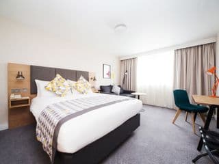 Holiday Inn London - Gatwick Airport, an IHG Hotel - Photo 2