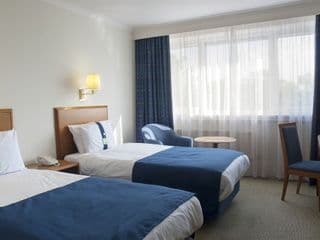 Holiday Inn London - Gatwick Airport, an IHG Hotel - Photo 4