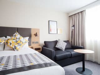 Holiday Inn London - Gatwick Airport, an IHG Hotel - Photo 5