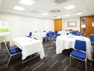 Holiday Inn London - Gatwick Airport, an IHG Hotel - Photo 7
