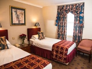 London Lodge Hotel - Photo 7