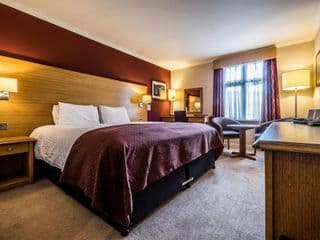 Bridge Hotel - Photo 2