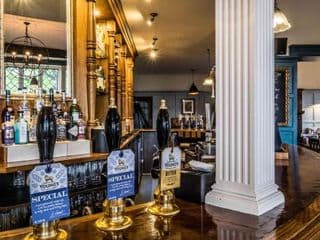 Bridge Hotel - Photo 15