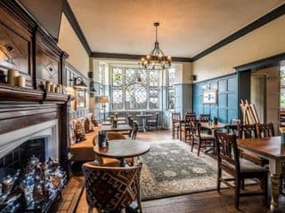 Bridge Hotel - Photo 16