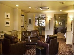 Bridge Hotel - Photo 8