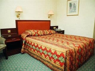 Apollo Hotel - Photo 2