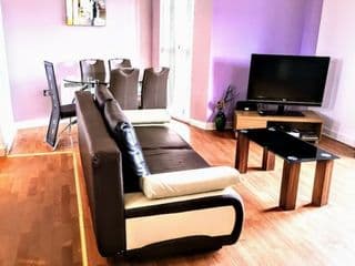 Comfort Zone Apartments - Photo 8