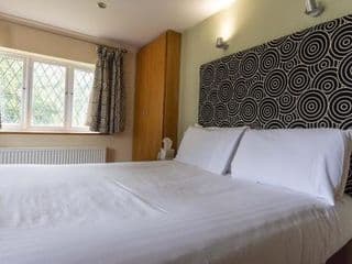 Great Hallingbury Manor - Photo 3