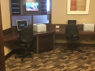 Crowne Plaza London - Gatwick Airport, an IHG Hotel - Photo 18