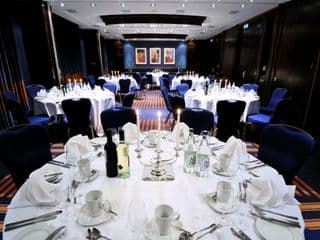 Crowne Plaza London - Gatwick Airport, an IHG Hotel - Photo 9