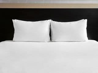 Holiday Inn London Luton Airport, an IHG Hotel - Photo 4