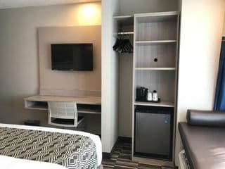 Microtel Inn & Suites by Wyndham Atlanta/Buckhead Area - Photo 6