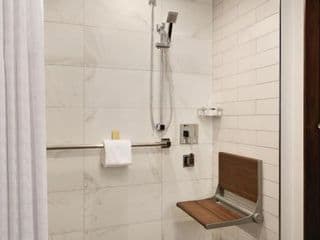 The American Hotel Atlanta Downtown - a DoubleTree by Hilton - Photo 8