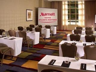 Atlanta Marriott Suites Midtown - Photo 18