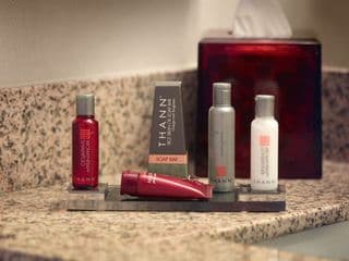 Atlanta Marriott Suites Midtown - Photo 19