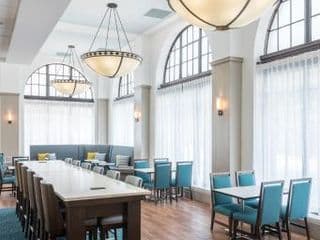 Hampton Inn & Suites Atlanta Downtown - Photo 19