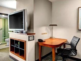 Hyatt Place Atlanta/Buckhead - Photo 6