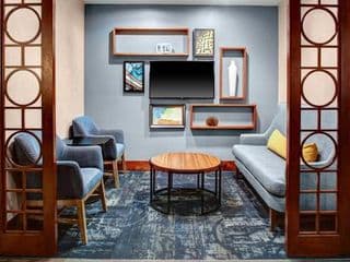 Hyatt Place Atlanta/Buckhead - Photo 8