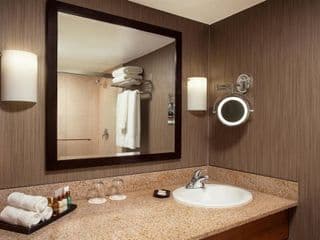 Sheraton Atlanta Hotel - Photo 5