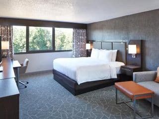 DoubleTree by Hilton Atlanta Perimeter Dunwoody - Photo 2